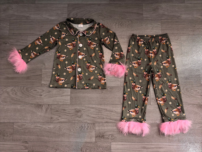 8.5 Preorder Mallard Duck Print Girls Fur Buttons Pajamas Clothes Set
