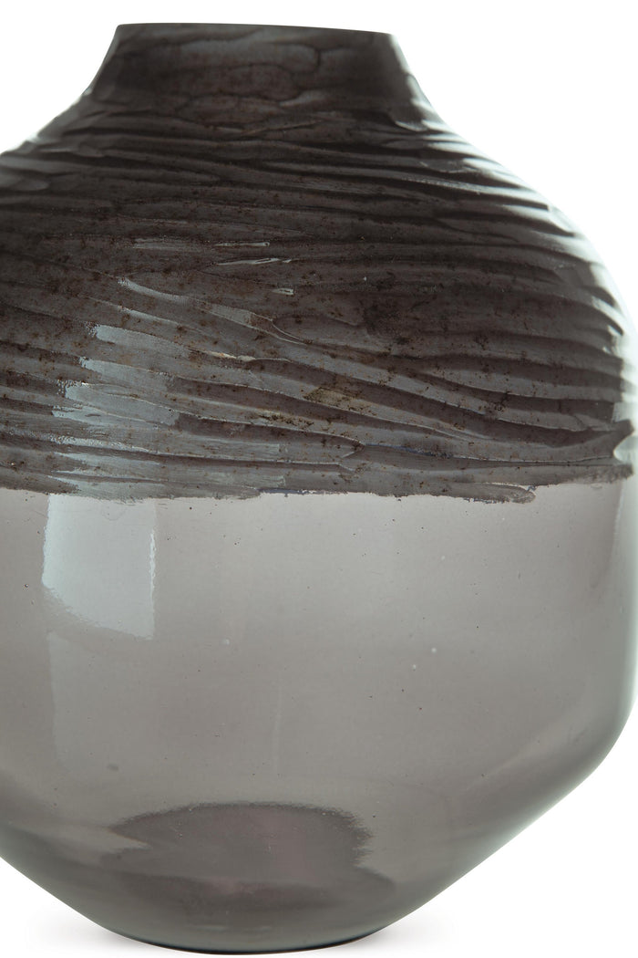 Harpwick Vase