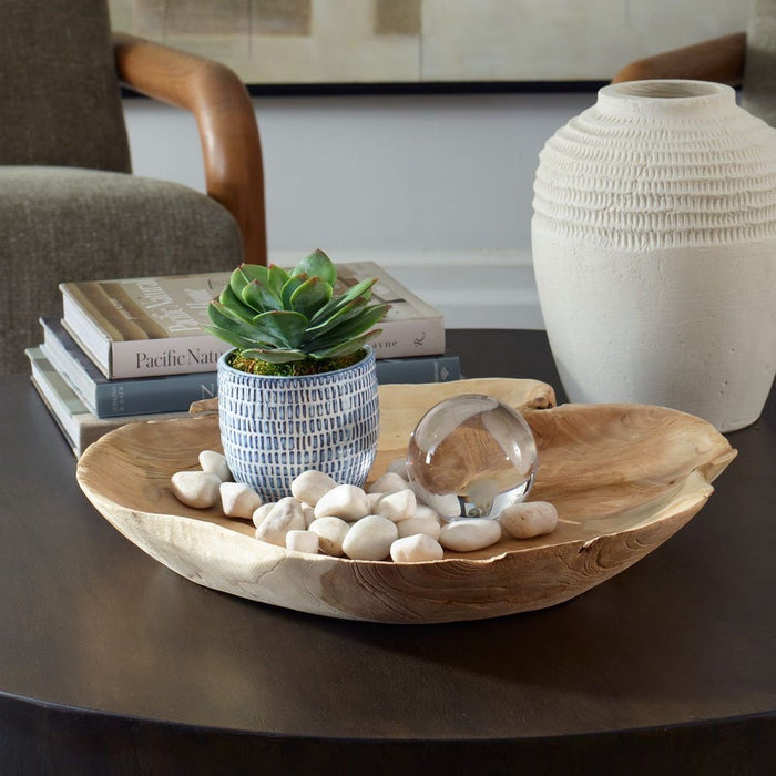 Organic Embrace Indoor-Outdoor Bowl