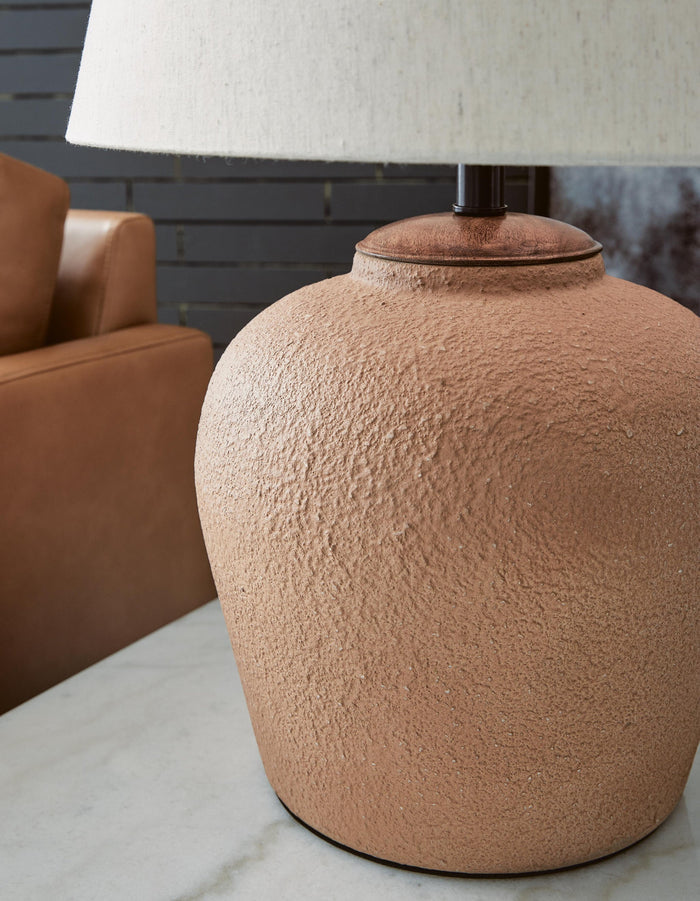 Scantor Metal Table Lamp (1/CN)