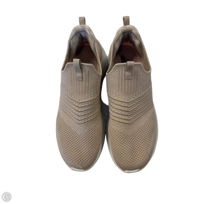Shoes Sneakers By Skechers In Beige, Size: 10