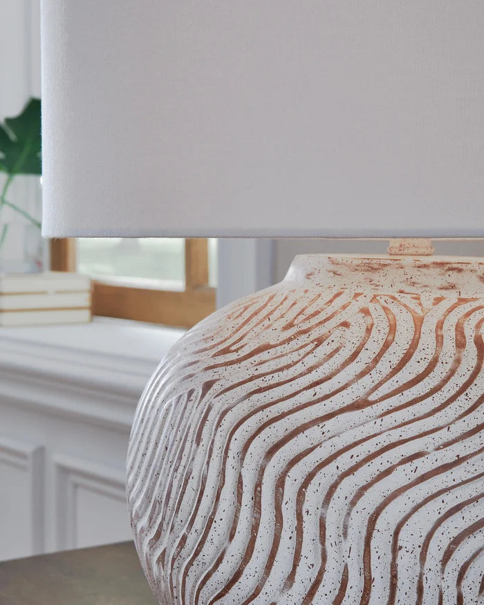 Vien Table Lamp
